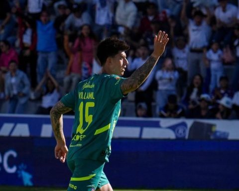 Villamil scores a goal in the victory of Liga de Quito over University Technician