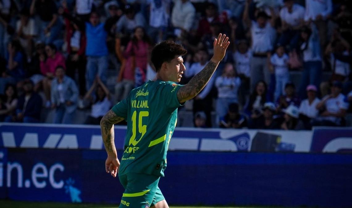 Villamil scores a goal in the victory of Liga de Quito over University Technician