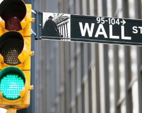 Wall Street closes with records after the reduction of rates in the US