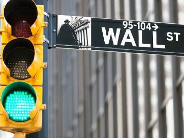 Wall Street closes with records after the reduction of rates in the US