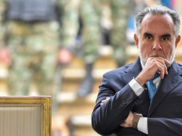 Was the descertification against Colombia or against Petro? This thinks the minterior