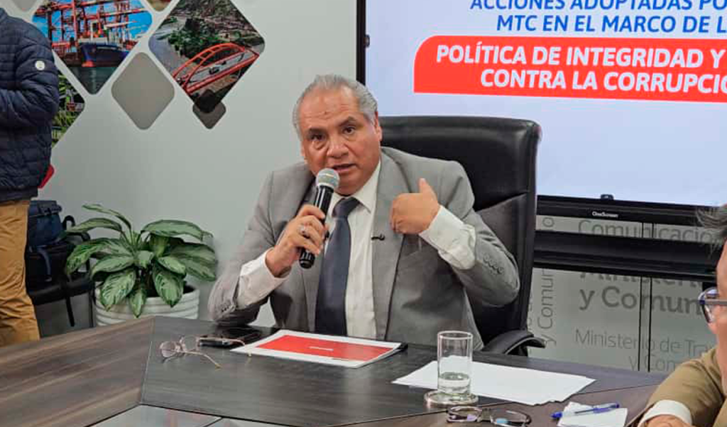 "We are doing what others do not": Sandoval defends restructuring of Provías with subtle attack on Minister Pérez Reyes