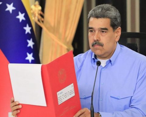 What can be expected from a "state of external shock" if Maduro declares it?