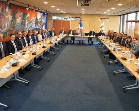 What is happening with the dollar? Central Bank responds