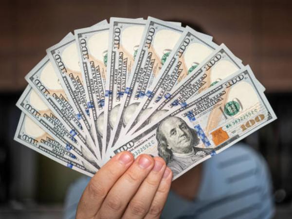 Who lose and who earn in Colombia with a dollar of $ 3,900