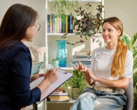 Why is it so difficult for young people to find work at this time?