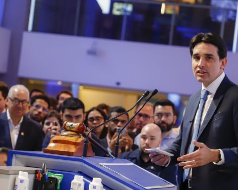 Work of the Santos-Guardian tunnel should start at the end of the year, says minister