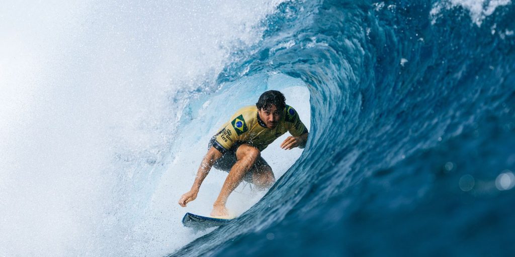 Yago Dora is World Professional Surfing Champion