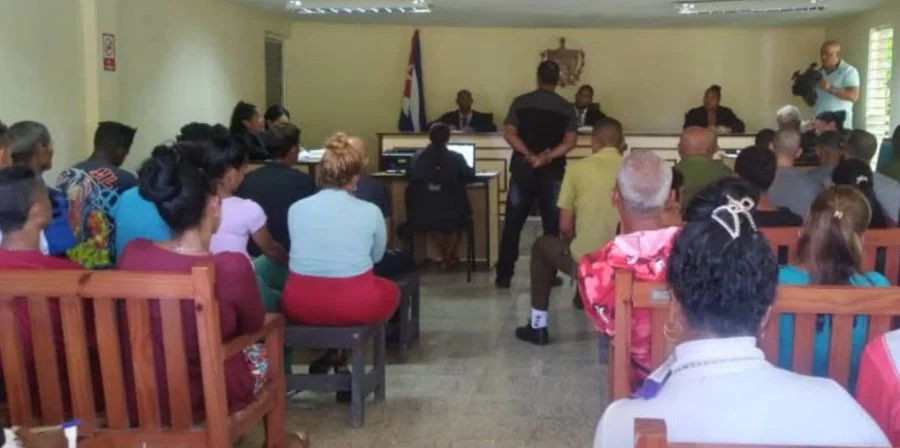 Juicio contra los sancionados