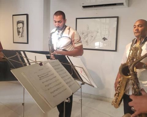 Z-Saxos in the Vitier García-Marruz house