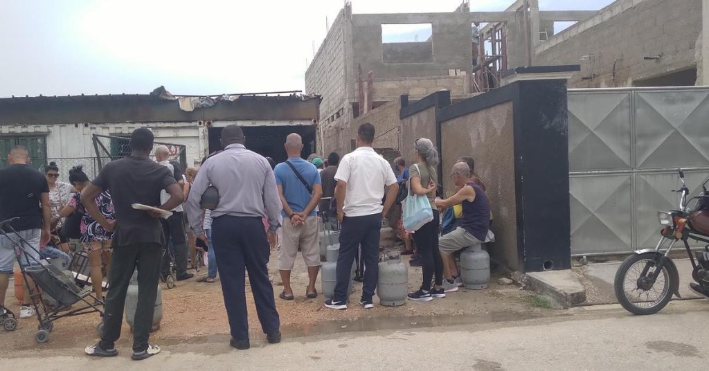 "One said there would be gas for everyone, and there is no gas"are outraged in the tail for the bullets in Matanzas