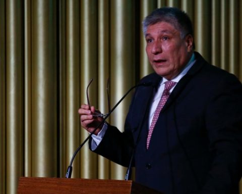 "The FARC failed with the truth, there were no repair measures": Sigifredo López