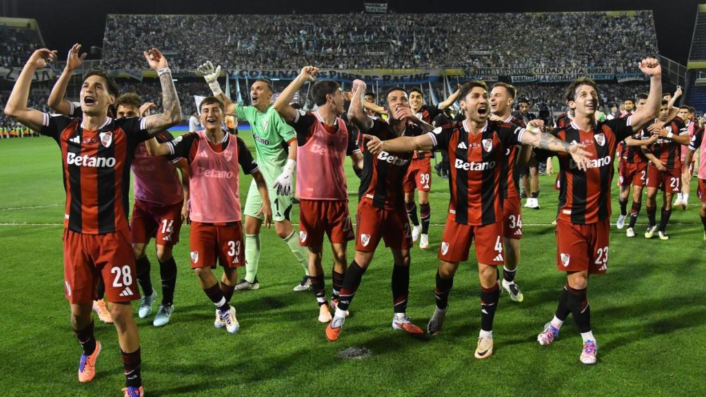 1-0: In a hot match, River knocked out Racing with the Morbo goal