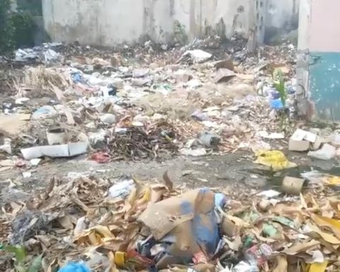 Guantánamo, a city converted into a garbage dump