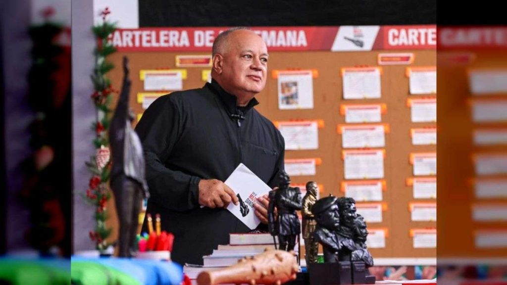 Tips: these are the darts that Diosdado Cabello threw in Con el Mazo Dando