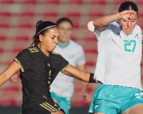 2-0: Mexico shakes off New Zealand in seven minutes