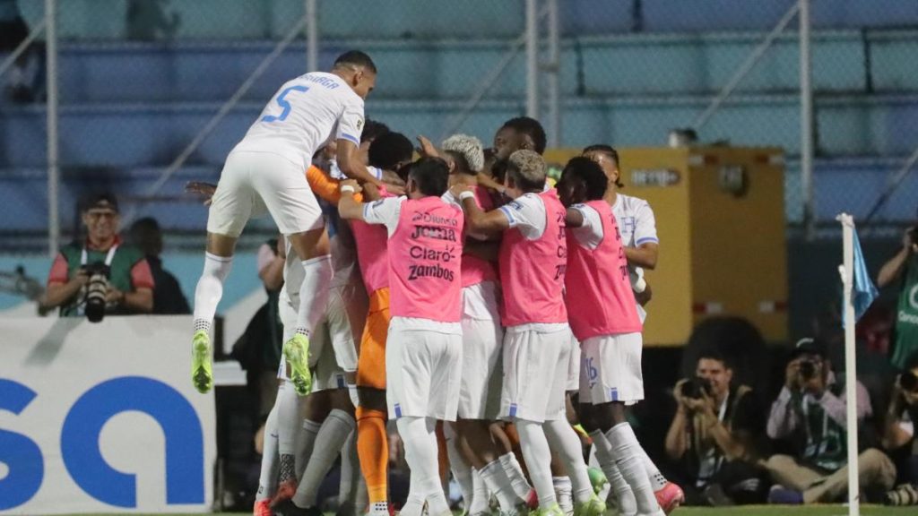 3-0: Honduras is once again the leader