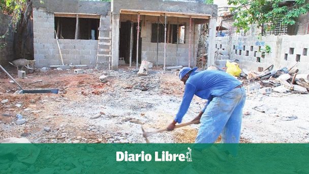 82.7 % of houses under construction are paralyzed