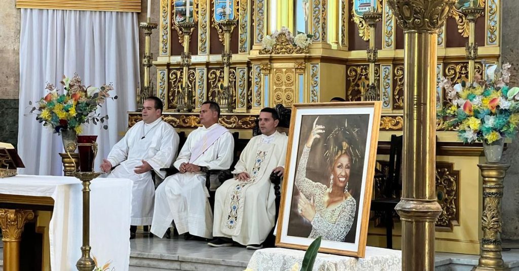 A mass in Havana challenges official censorship against Celia Cruz