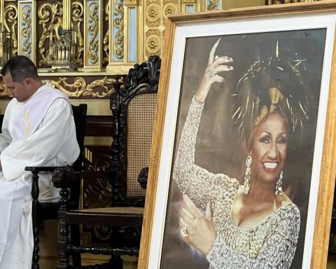 A mass in Havana remembers Celia Cruz on her centenary