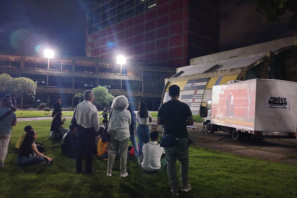 ARI Mobile | UCV School of Communication celebrates 79 years with screening of short films