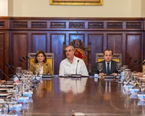 Abinader encabezará un Consejo de Gobierno este jueves