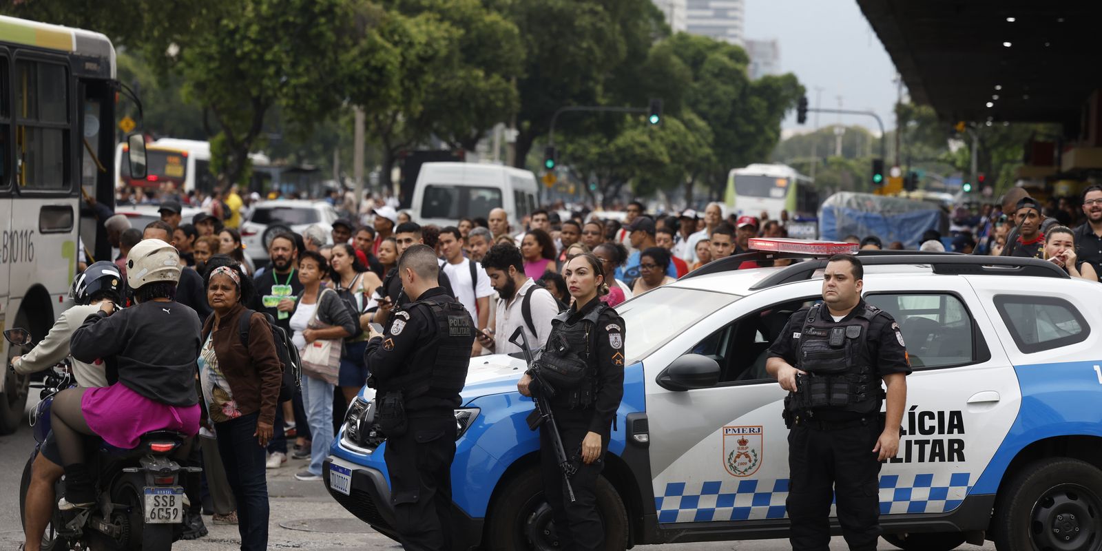 Action in RJ is a smokescreen and exposes the population, experts say