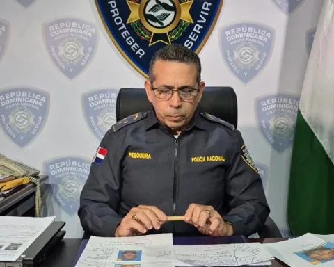 Búsqueda activa: Policía identifica acusado de abusar y lanzar menor desde tercer piso