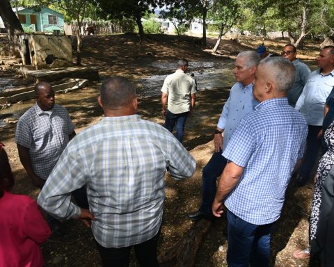 After significant damage to the rains, Díaz-Canel ensures that the government "will seek solutions"