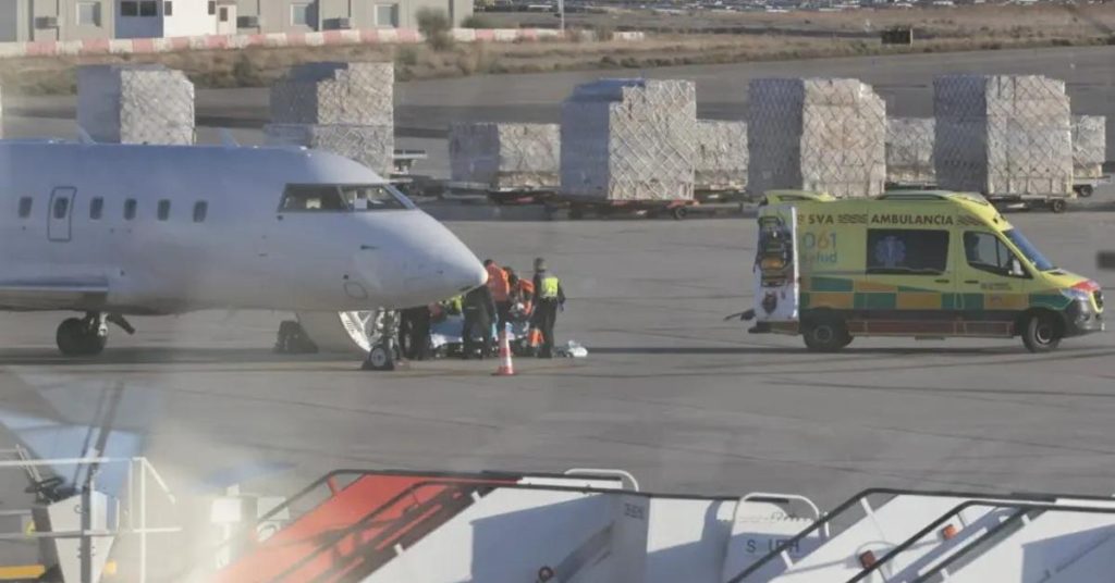 After weeks of anguish, the tourist admitted in critical condition in Santa Clara returns to Spain