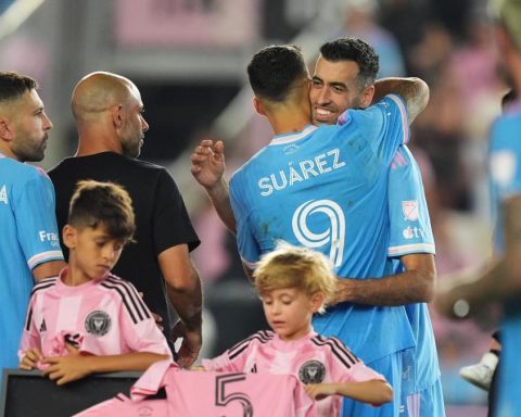 All with Sergio Busquets