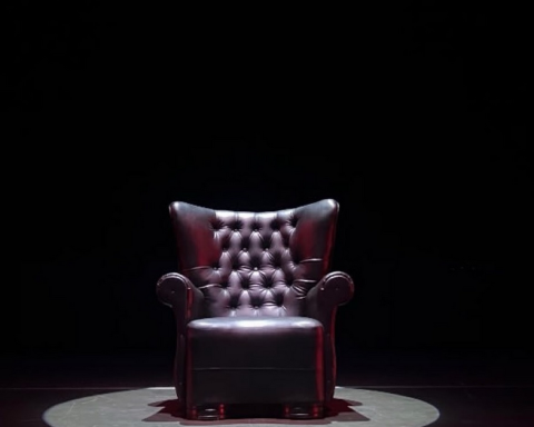An empty chair at the Cuban Art Factory to protest against the censorship of Celia Cruz