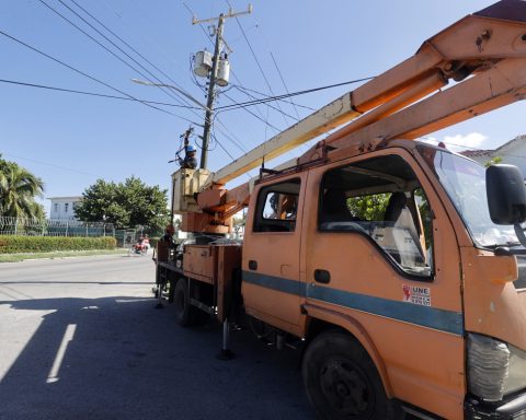 An “oscillation” partially disconnects the National Electrical System