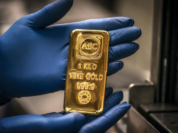 Analysis: the gold bonanza 'does not shine' and uncertainty is still present in the world
