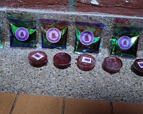 Armenia: 18 children were poisoned for consuming sweets that were given strangers on a motorcycle