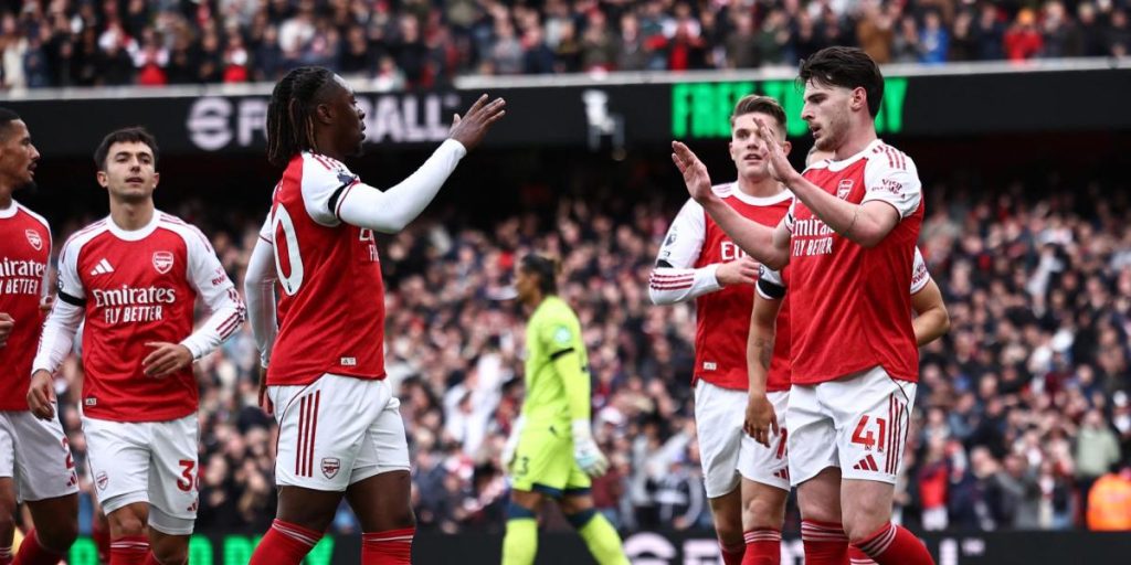 Arsenal dominates West Ham, but losing his captain again