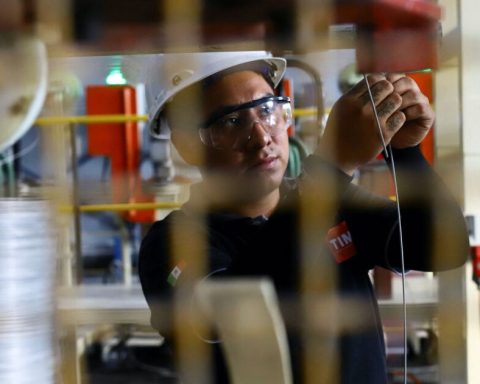 Automation, wages and tariffs erase almost 105,000 jobs in the north