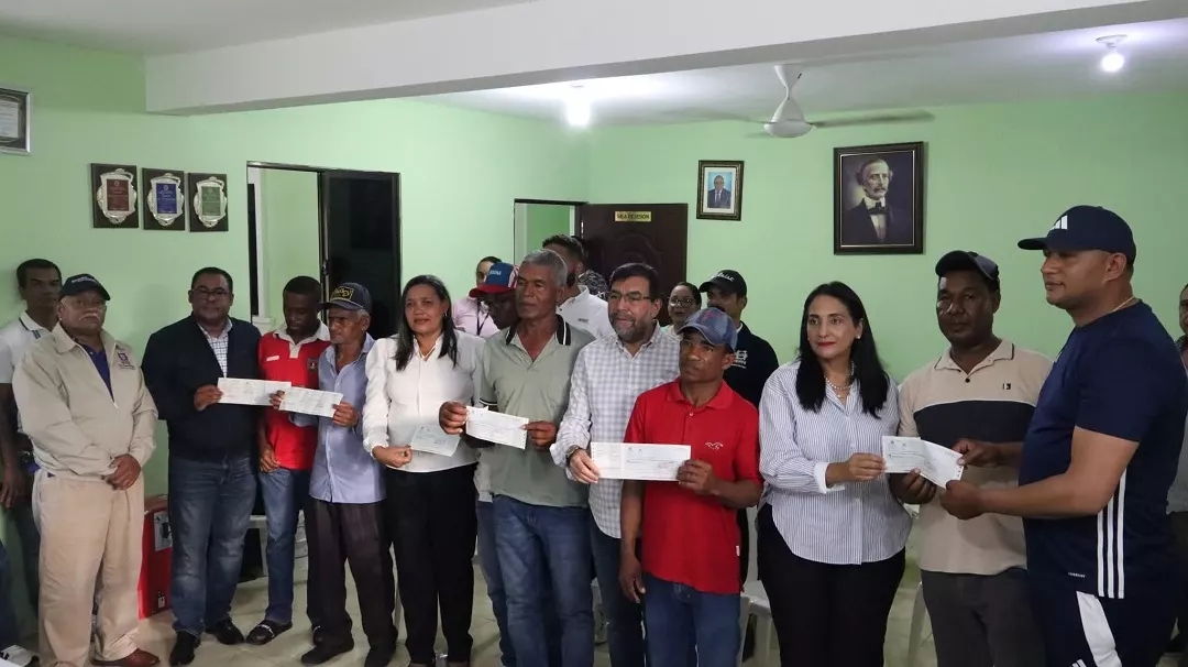 Azua farmers receive RD$8.2 million in compensation for the impact of the Monte Grande dam