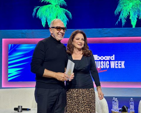 Bad Bunny the most awarded on Billboard; Emilio Estefan, producer of the century