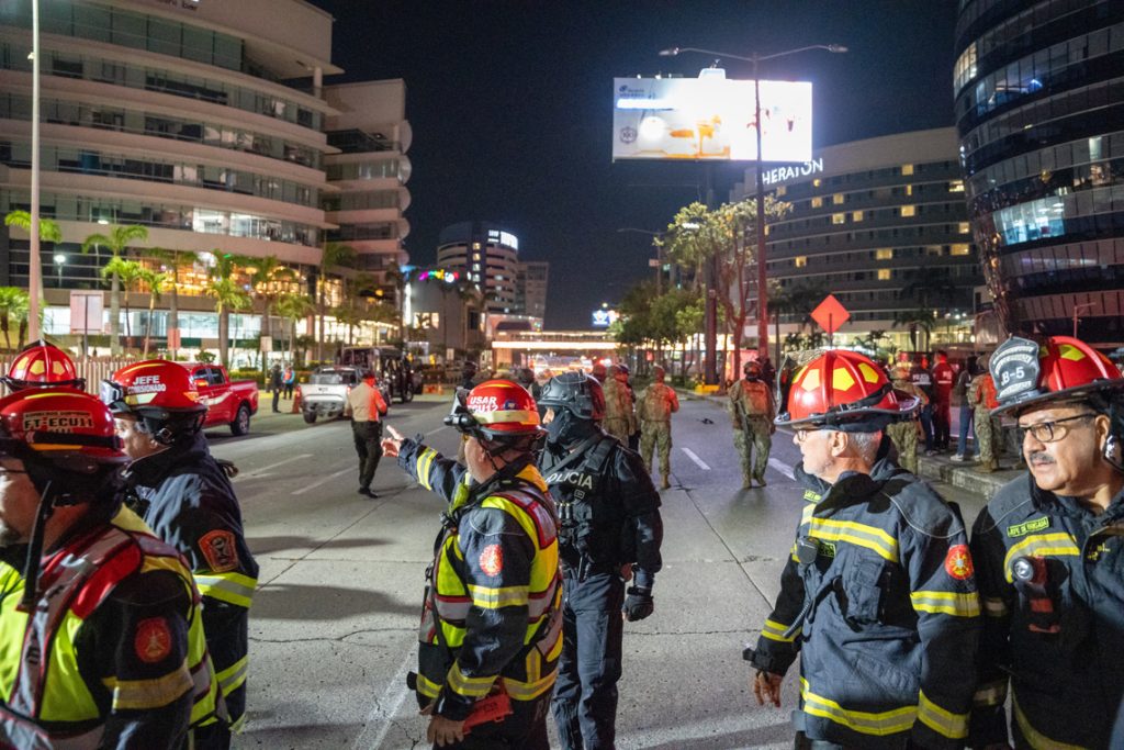 Car bomb leaves at least one dead and thirty injured in Ecuador