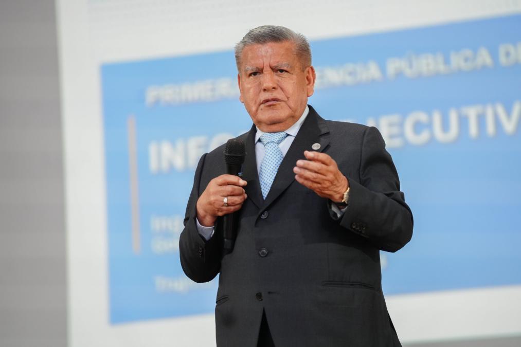César Acuña announces that he will run for the Presidency of the Republic