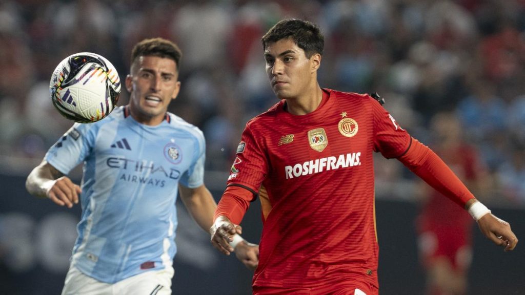 Champion Toluca draws against Tijuana and remains at the top of the Apertura