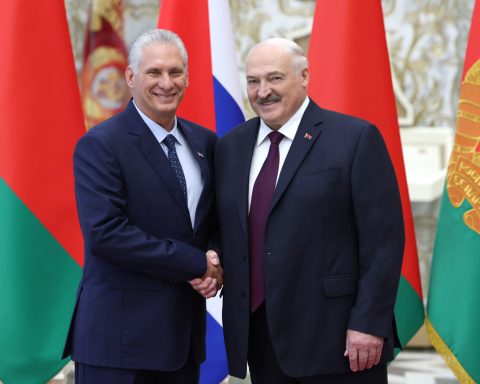 Chief of the General Staff of Cuba visit Belarusia to promote military cooperation