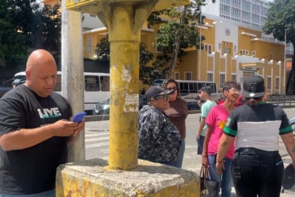 Clipp acoso chavistas