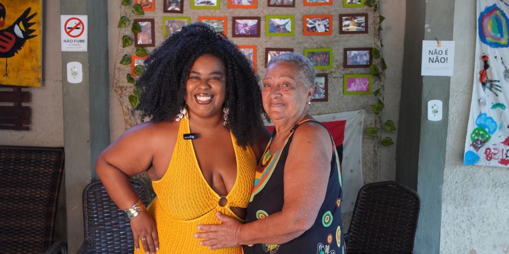 Community grandmothers give voice to griôs from the outskirts of Rio de Janeiro