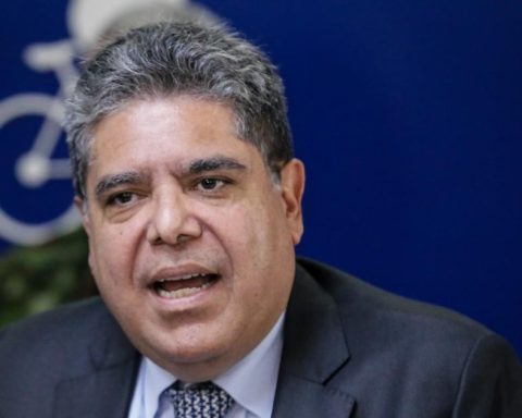 Comptroller talks about tax findings in Colombian Chambers of Commerce