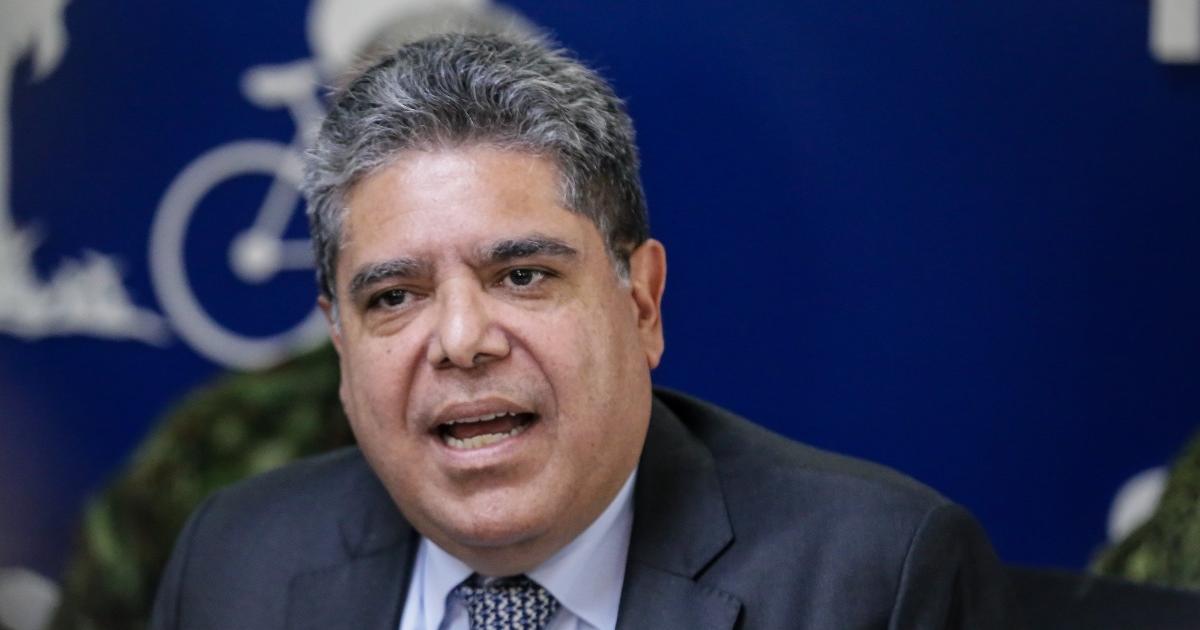 Comptroller talks about tax findings in Colombian Chambers of Commerce