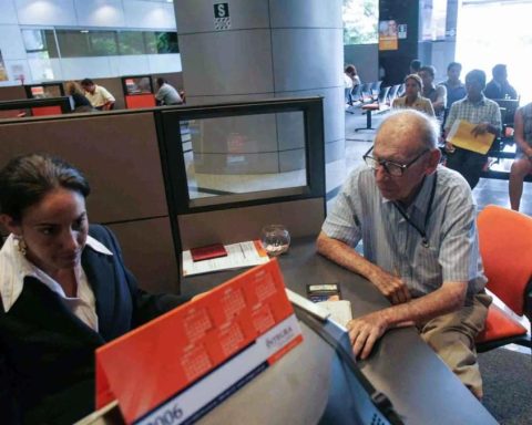 Congress aims to destroy the pension savings and total withdrawal of the AFP