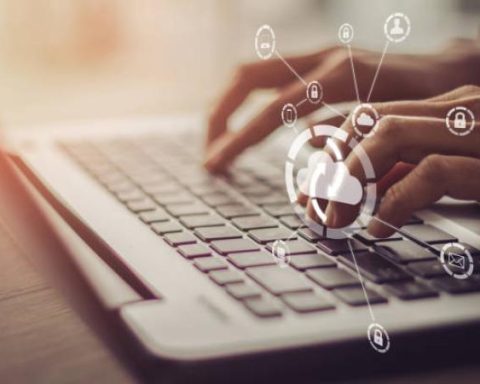 Congress summons senior officials over Public Cloud Framework Agreement crisis