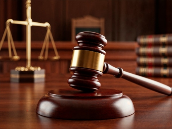 Court confirms a domiciliary prison sentence for a woman 87 years for messes with the DIAN